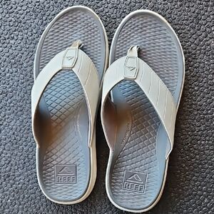 Reef Men's Gray Rubber Flip Flops